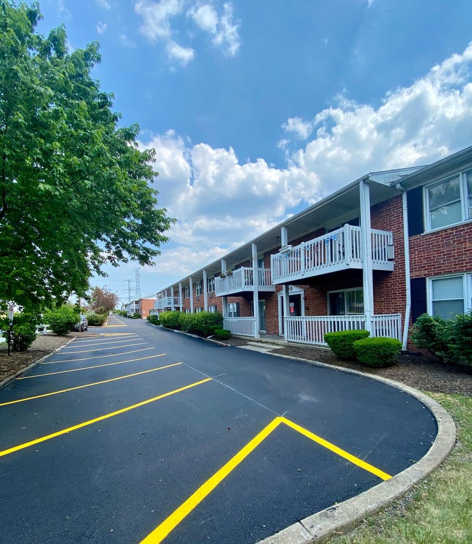 Lisle Apartment: 535-569 Maple Avenue