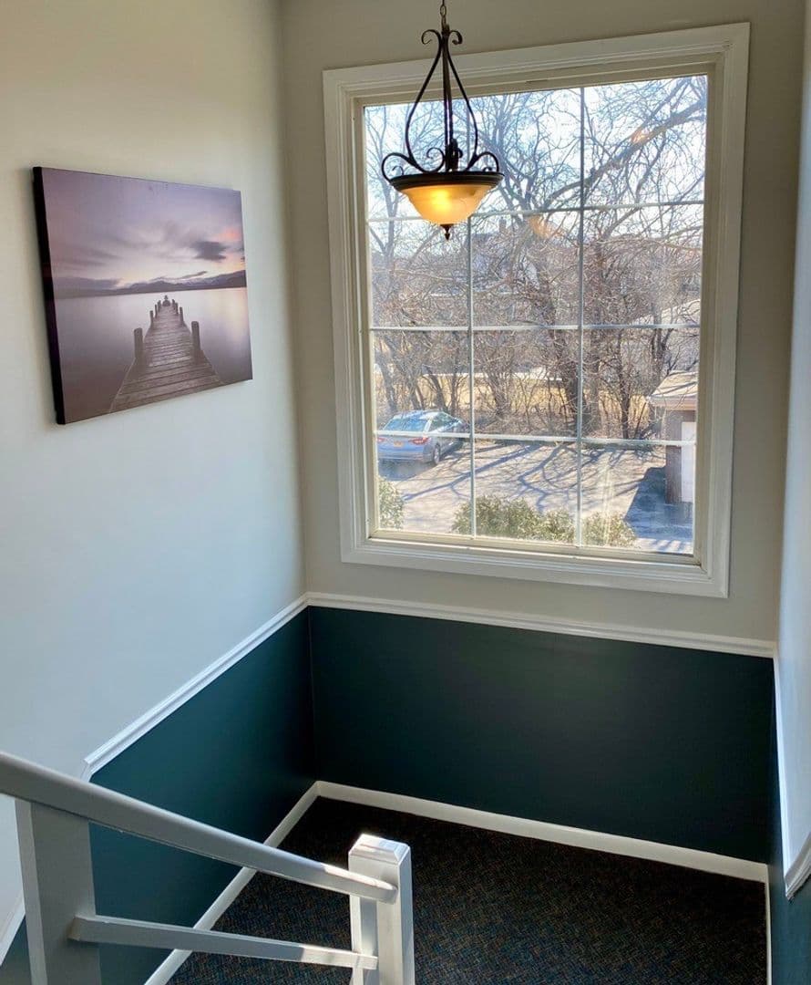 Elmhurst Apartment: 0S 540,610, 620 Old York Road