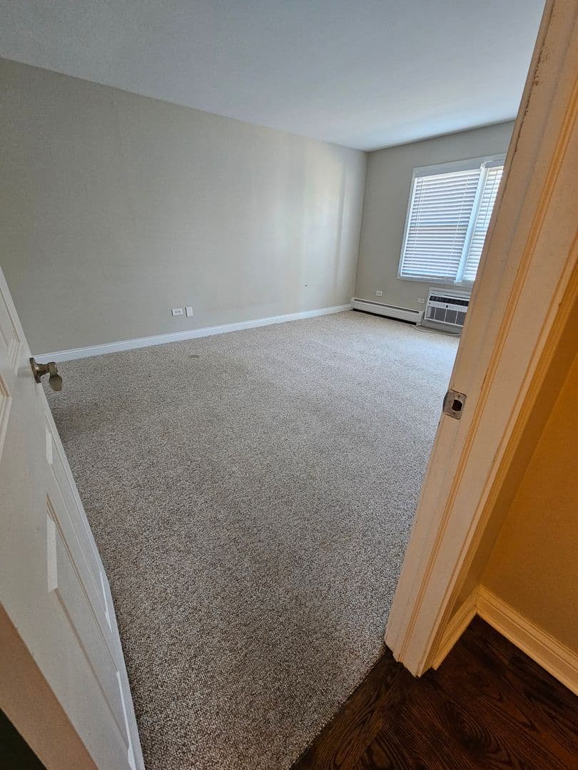 Lisle Apartment: 535-569 Maple Avenue