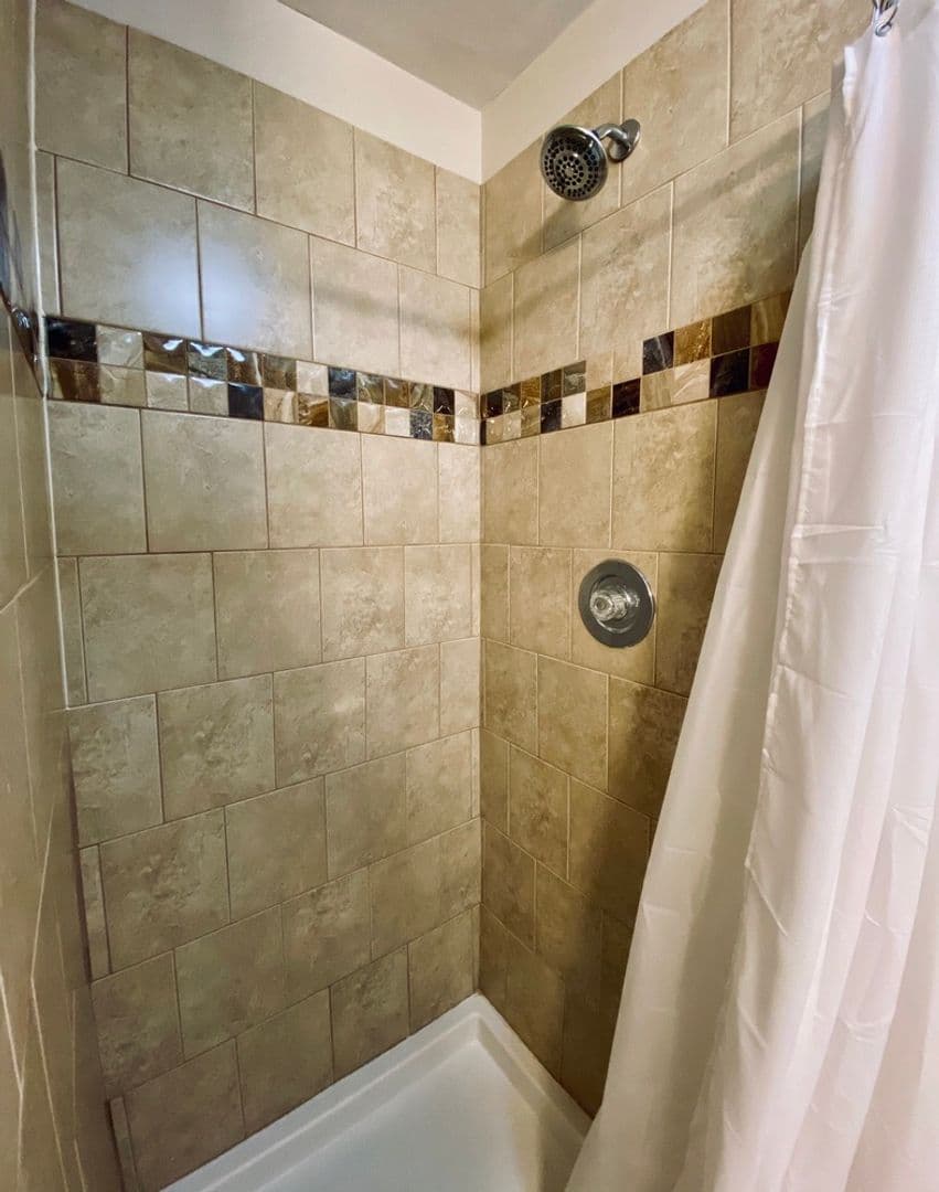 Lisle Apartment: 535-569 Maple Avenue