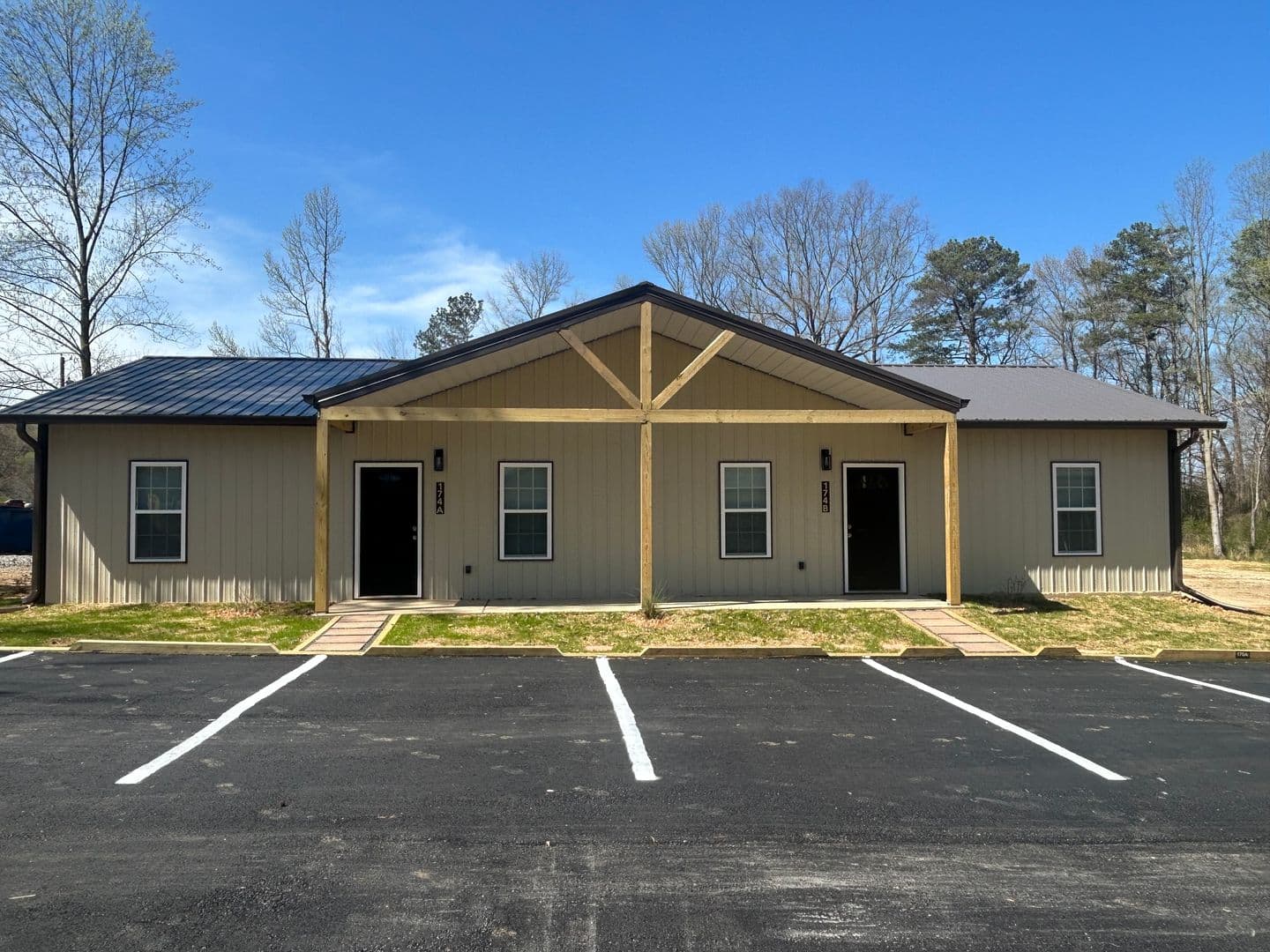Arab Multiplex: 174 Mat Morrow Road - Unit 174 - A