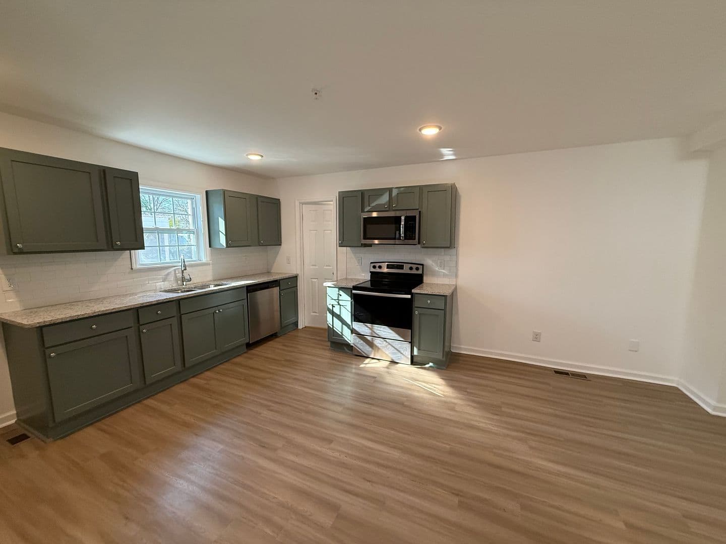 Scottsboro Apartment: 208 Meadow Street - Unit A