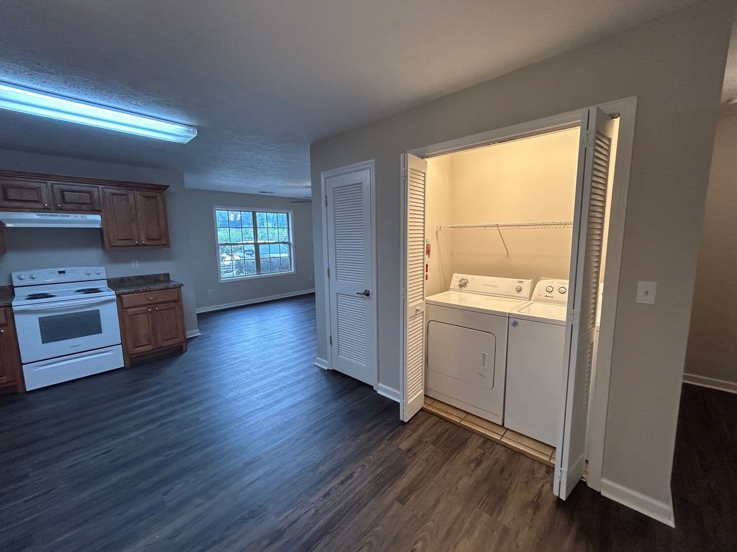 Guntersville Apartment: 100-132 Williams Rd