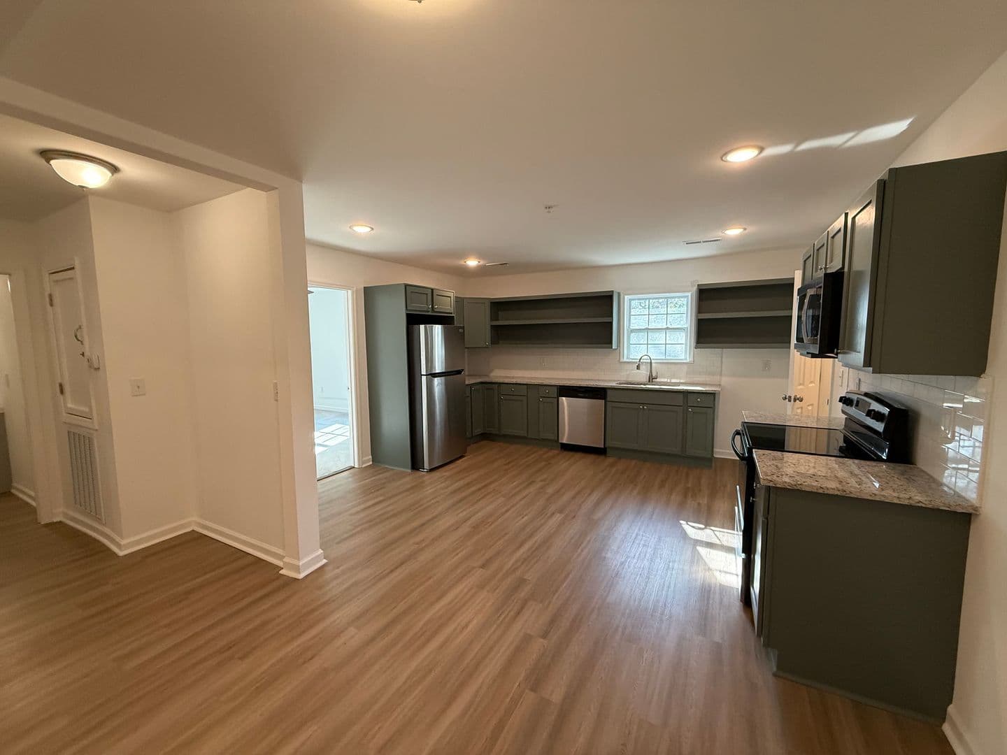 Scottsboro Apartment: 208 Meadow Street - Unit C