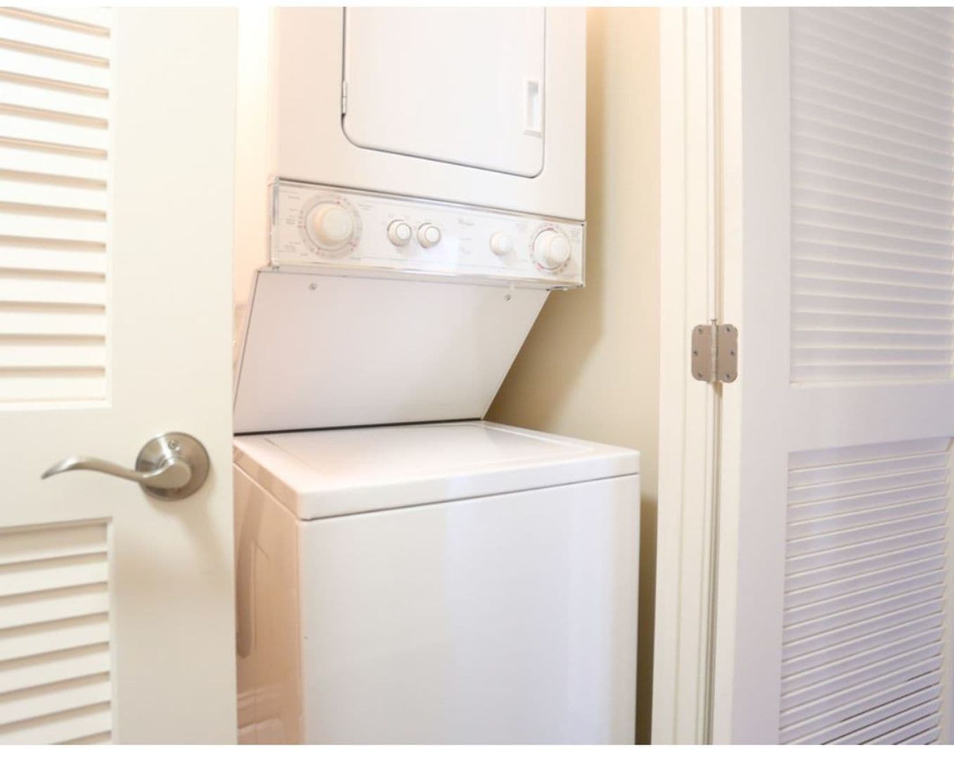 Media Apartment: 275 Glen Riddle Road