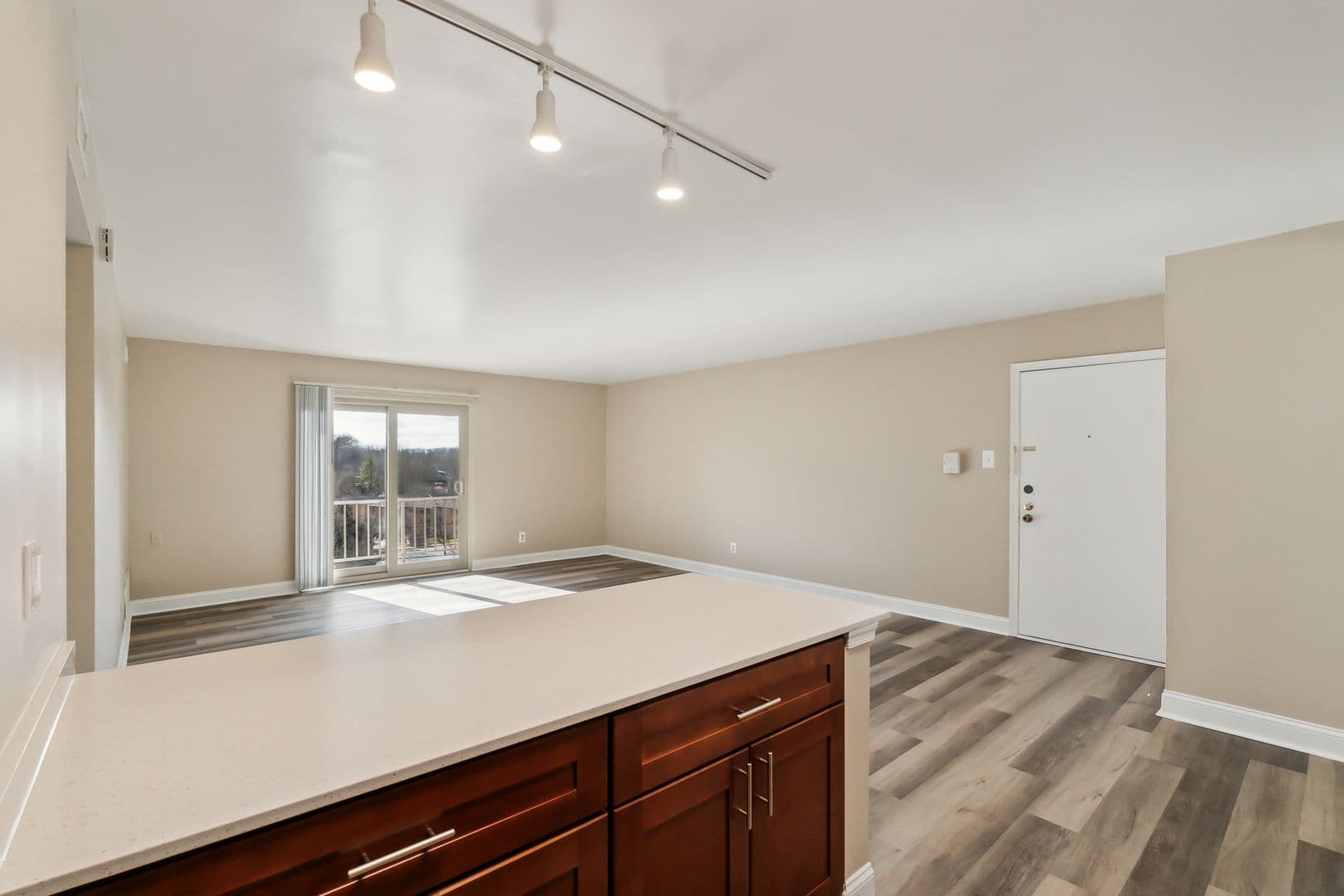 Media Apartment: 275 Glen Riddle Road