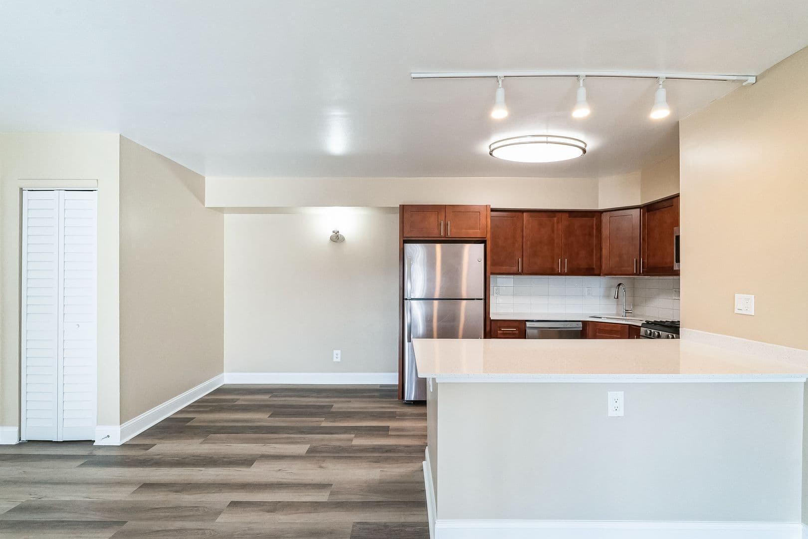 Media Apartment: 275 Glen Riddle Road