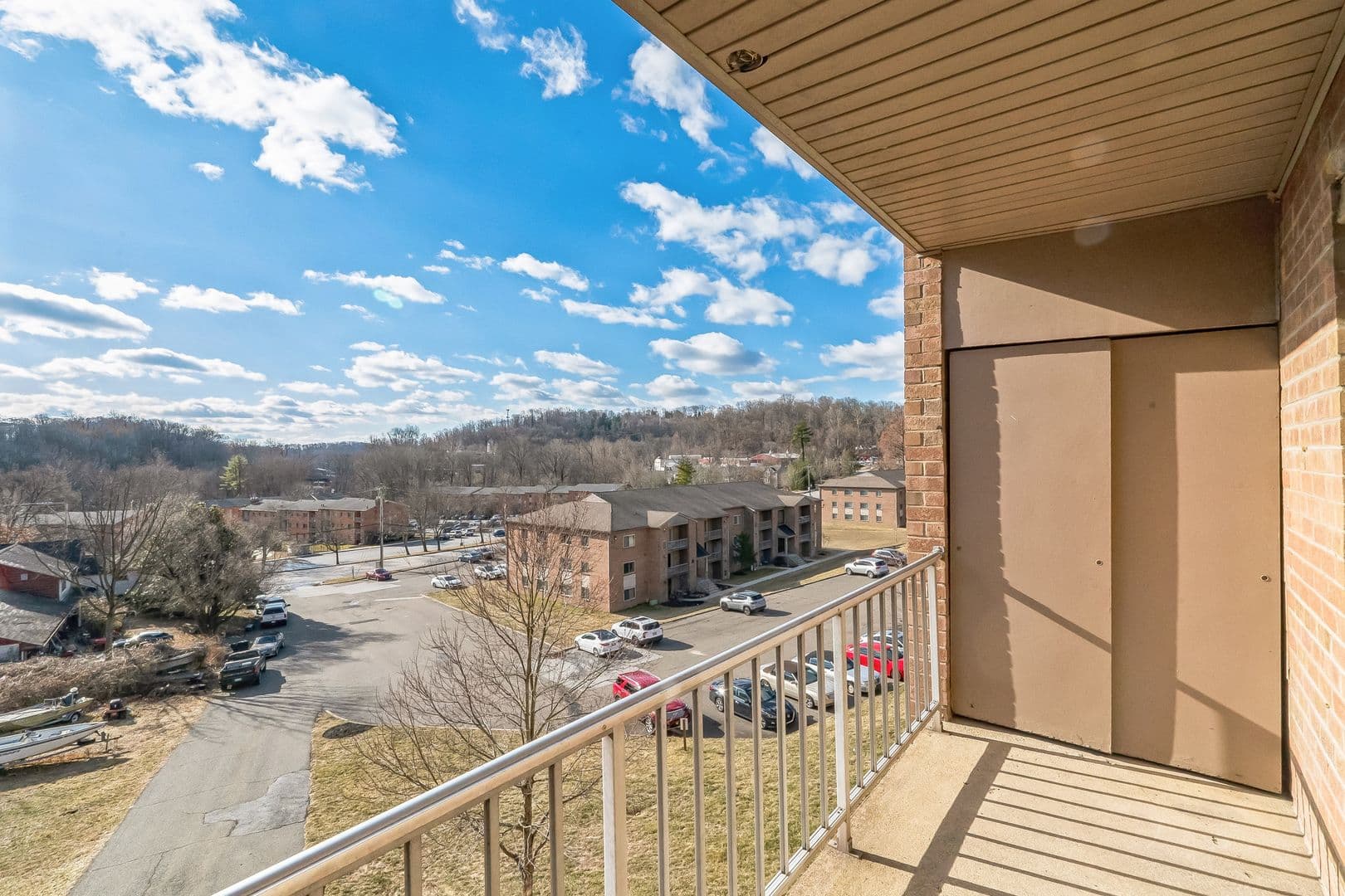 Media Apartment: 275 Glen Riddle Road