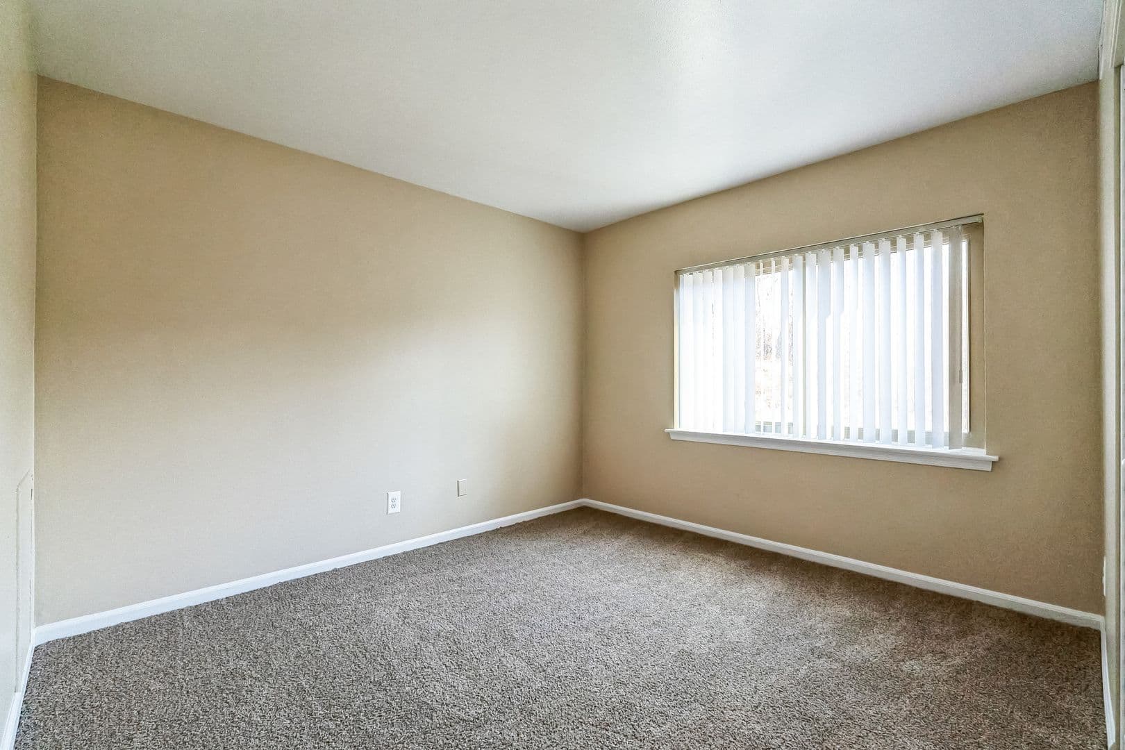 Media Apartment: 275 Glen Riddle Road