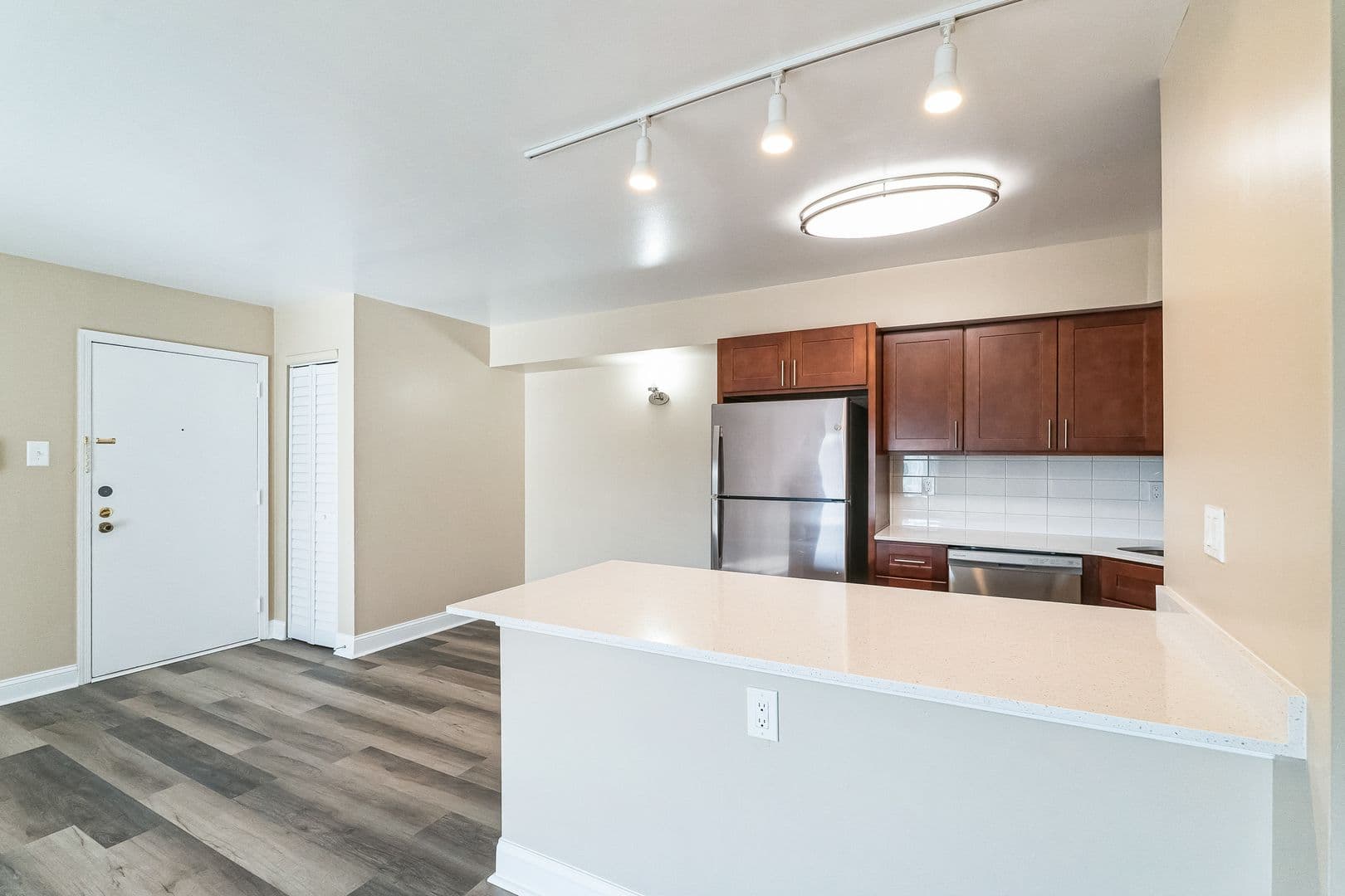 Media Apartment: 275 Glen Riddle Road