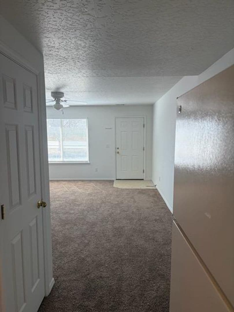 Jerome Apartment: 882 E. Main St.