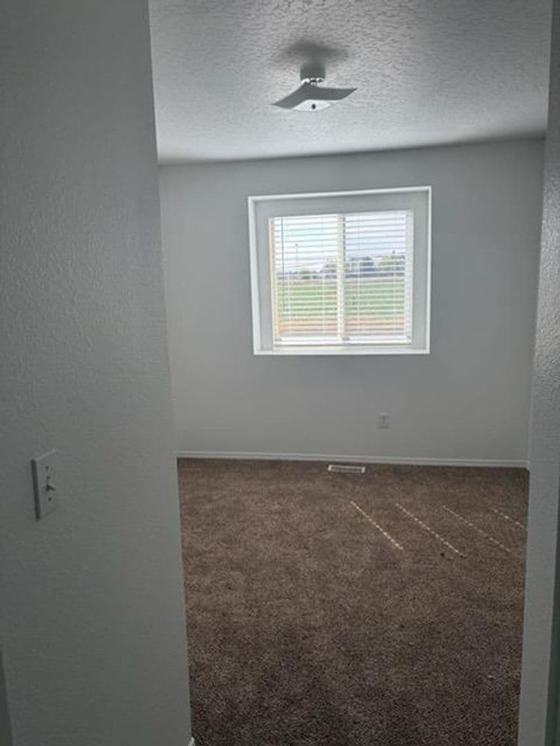 Jerome Apartment: 882 E. Main St.