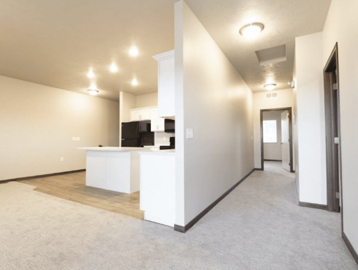 Sioux Falls Apartment: 500 N Shepherd Ave