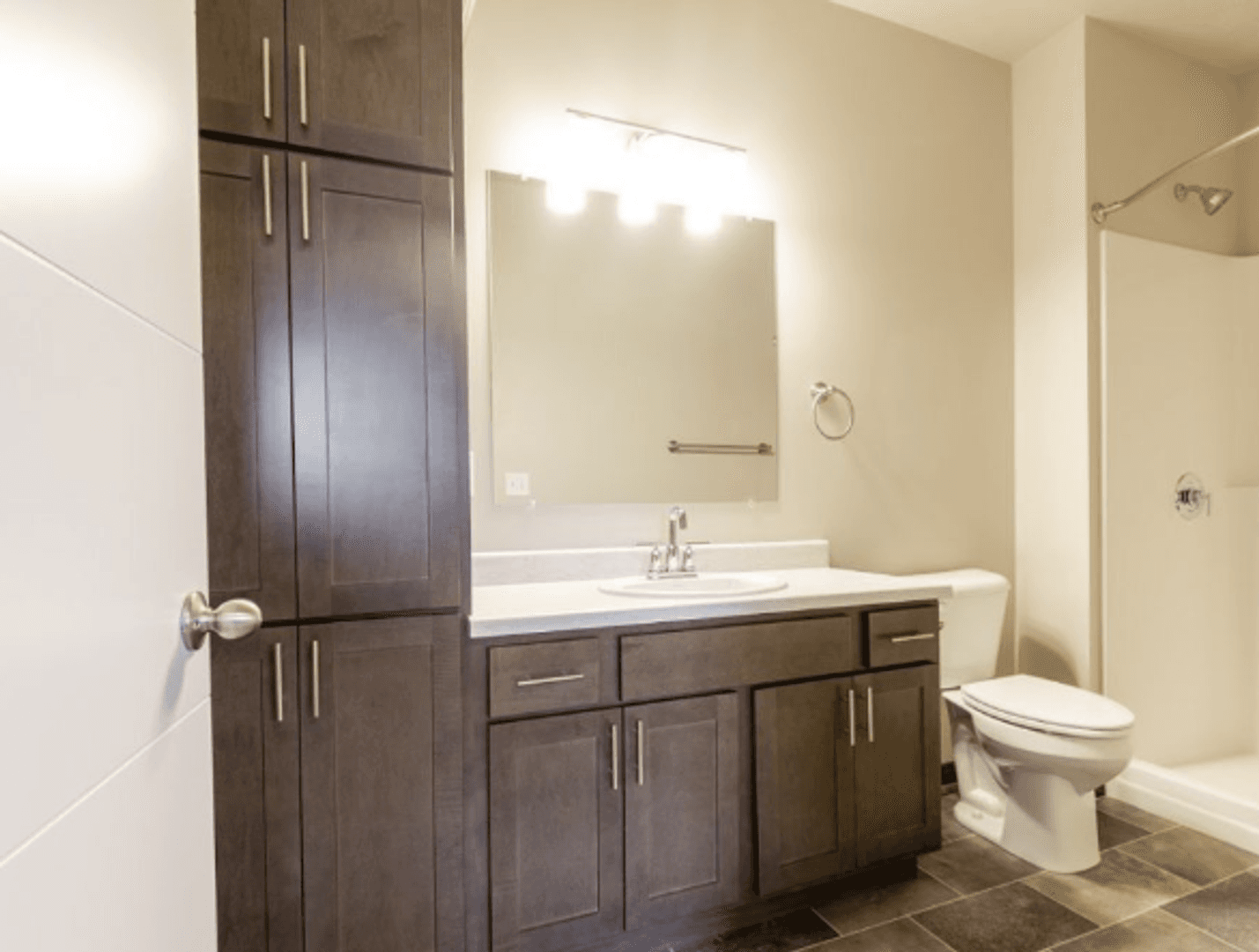 Sioux Falls Apartment: 500 N Shepherd Ave