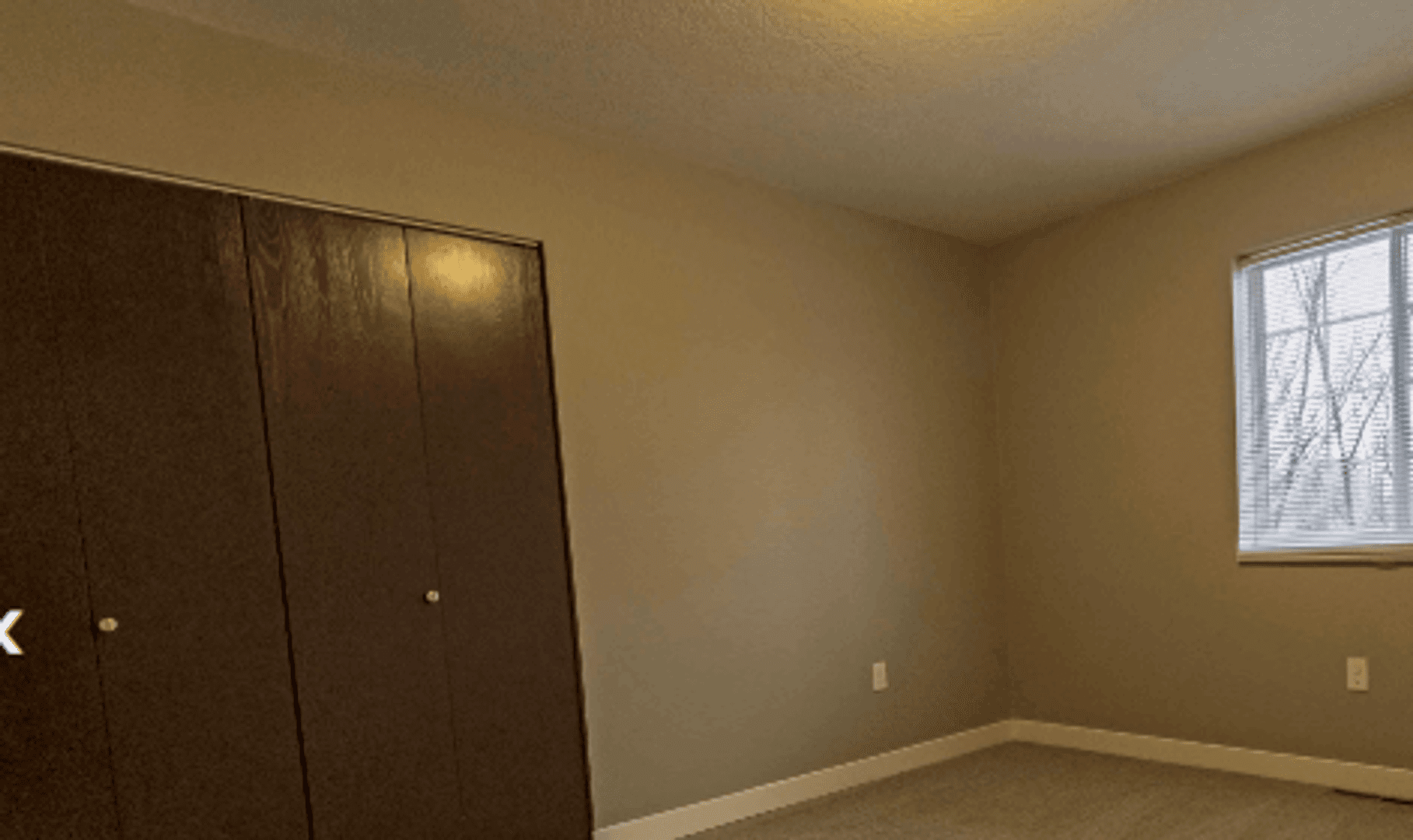 Sioux Falls Apartment: 617 N Lewis Ave