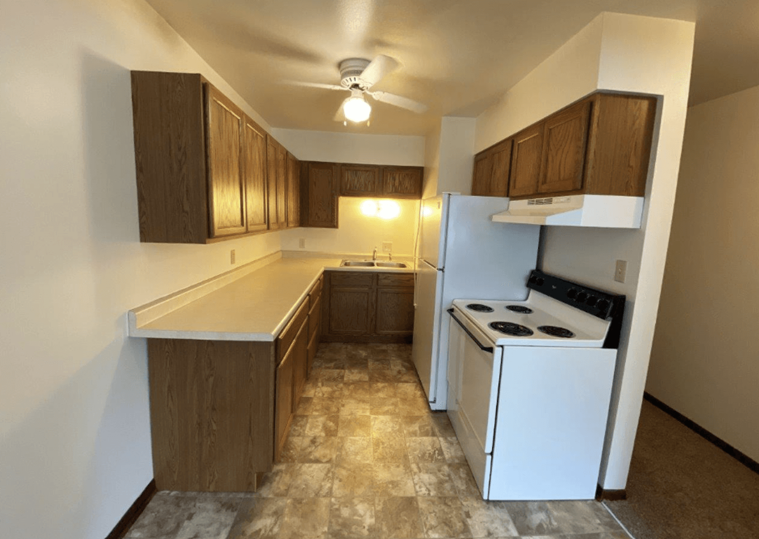 Mitchell Apartment: 618 W 9th Ave