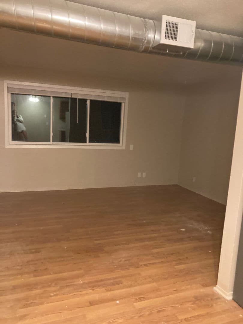 Council Bluffs Apartment: 136 Bennett Ave