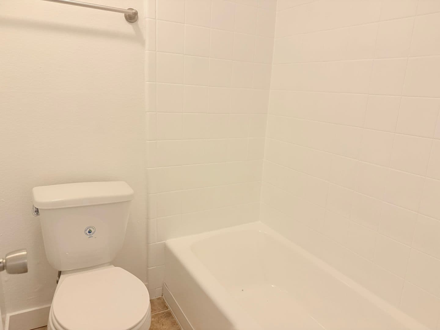 Los Angeles Apartment: 331 S. Ardmore Ave.