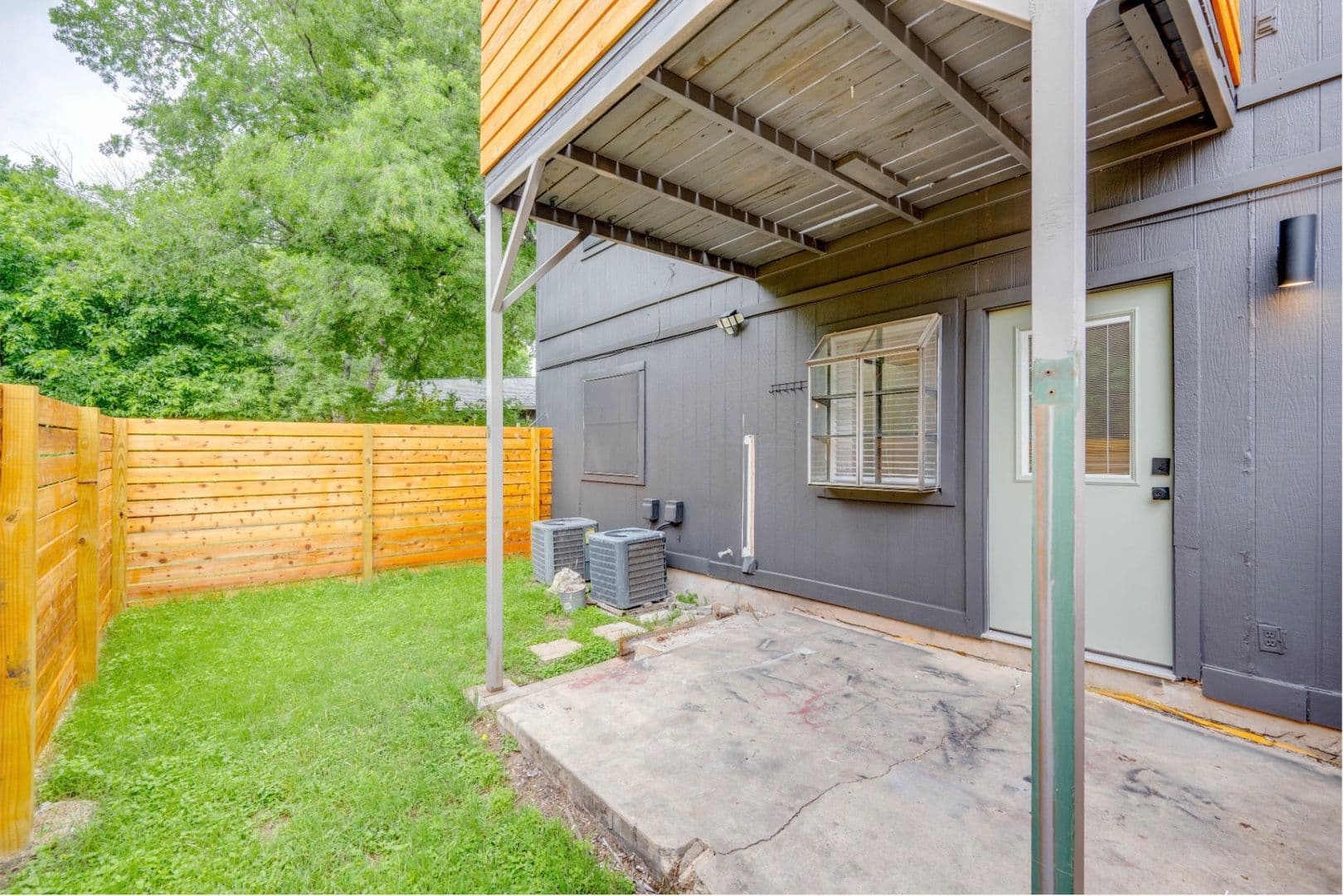 Austin Apartment: 5802 Cougar Drive