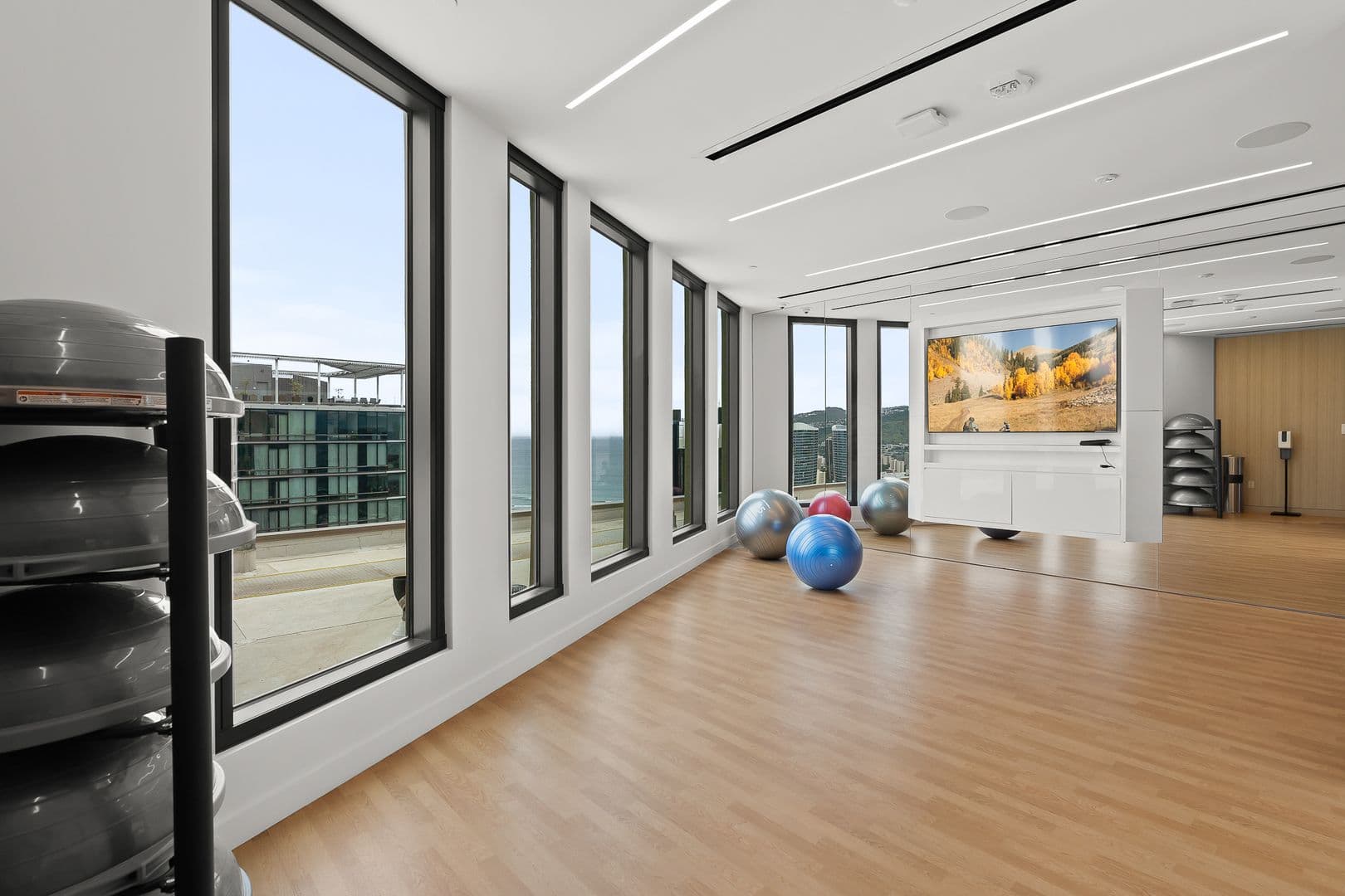 Honolulu Condo: 987 Queen St #3116