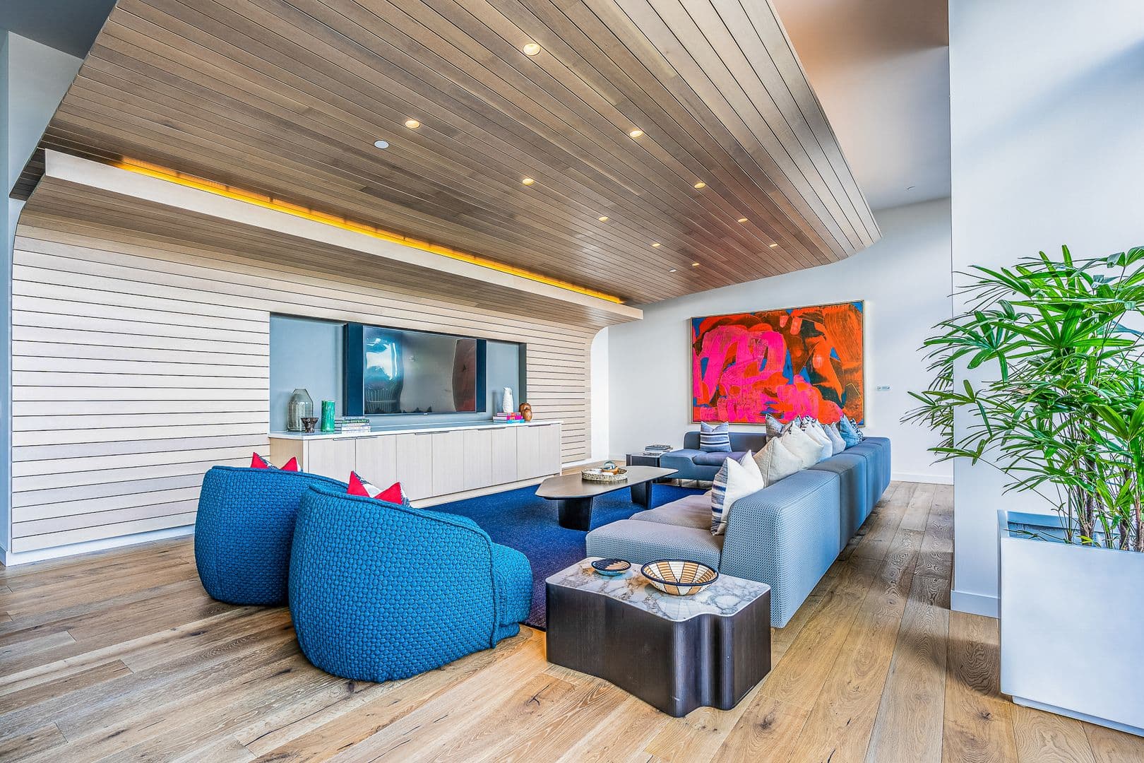 Honolulu Condo: 1001 Queen St #3000