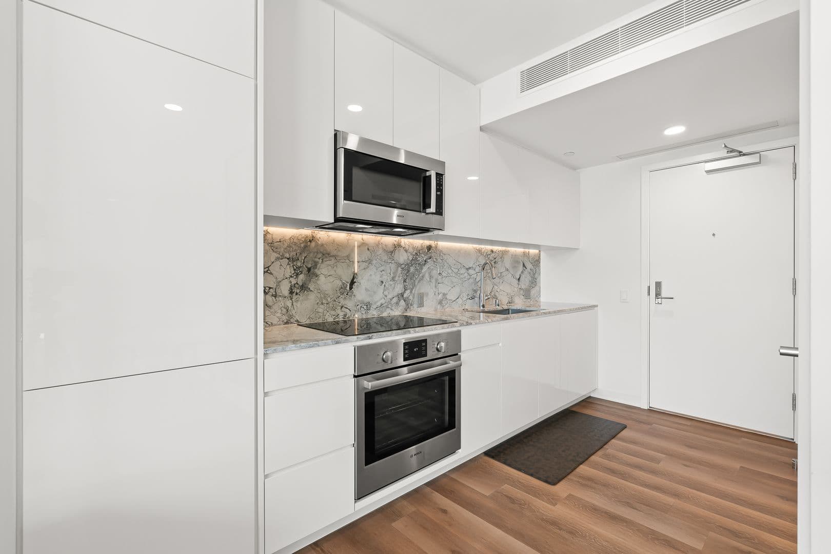 Honolulu Condo: 987 Queen St #3116