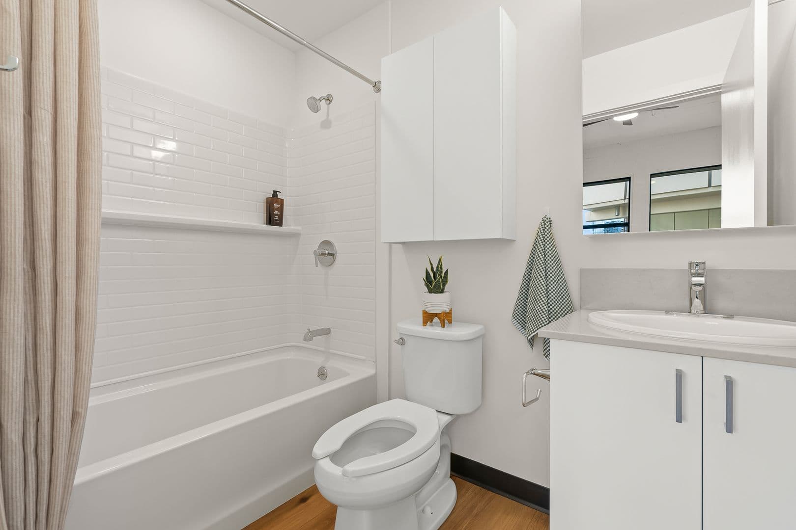 Honolulu Condo: 765 Amana St