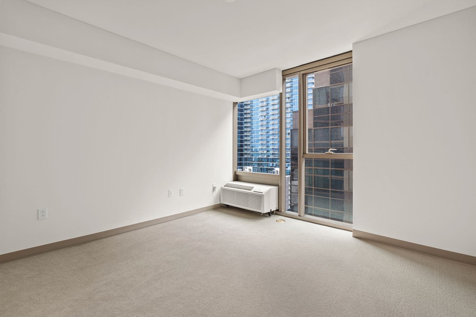 Honolulu Condo: 1390 Kapiolani Blvd, #1306
