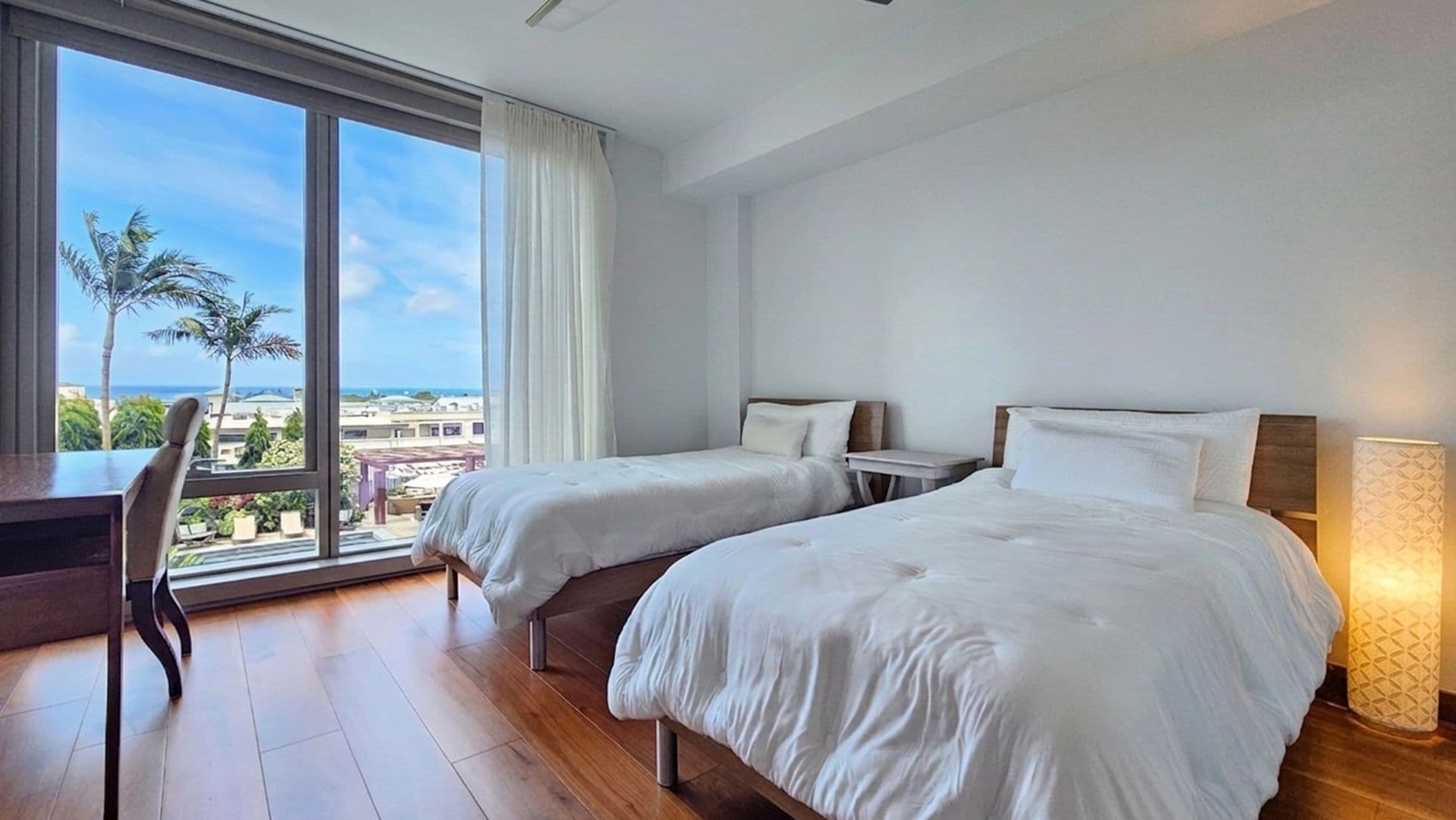 Honolulu Condo: 1555 Kapiolani Blvd #802