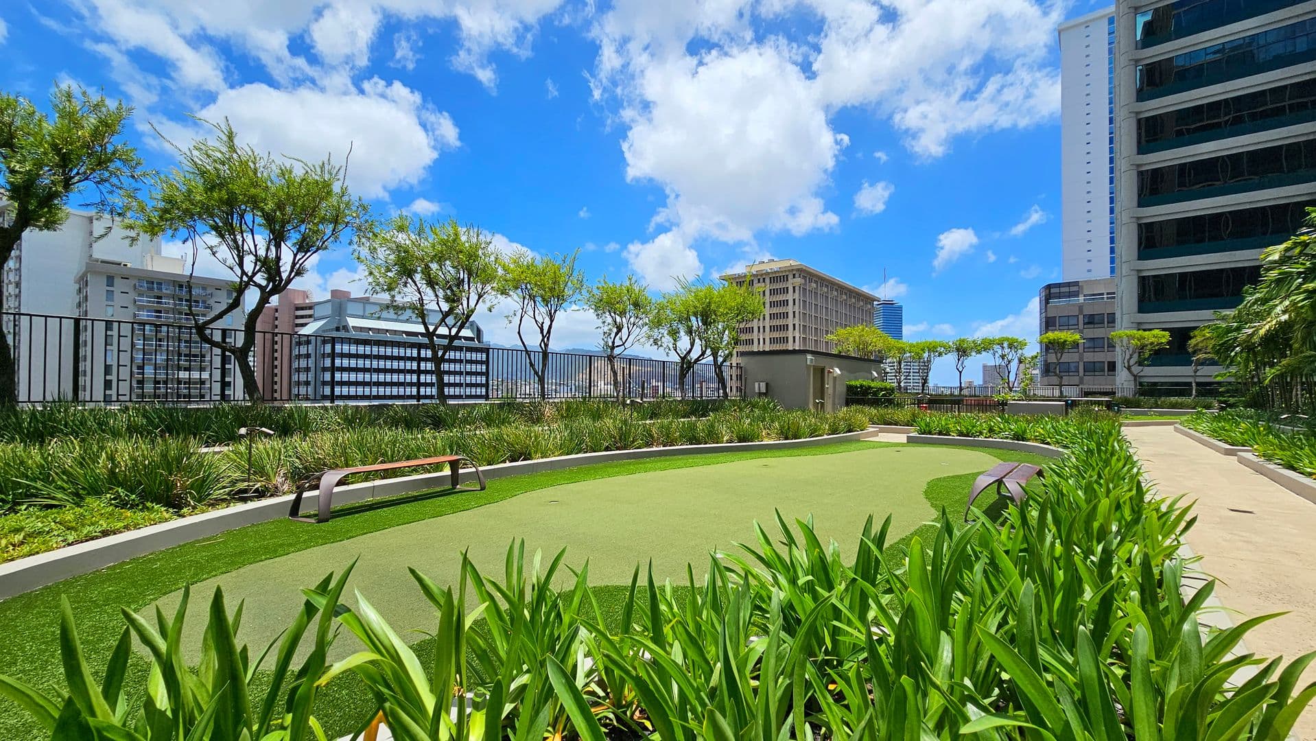 Honolulu Condo: 1555 Kapiolani Blvd #802