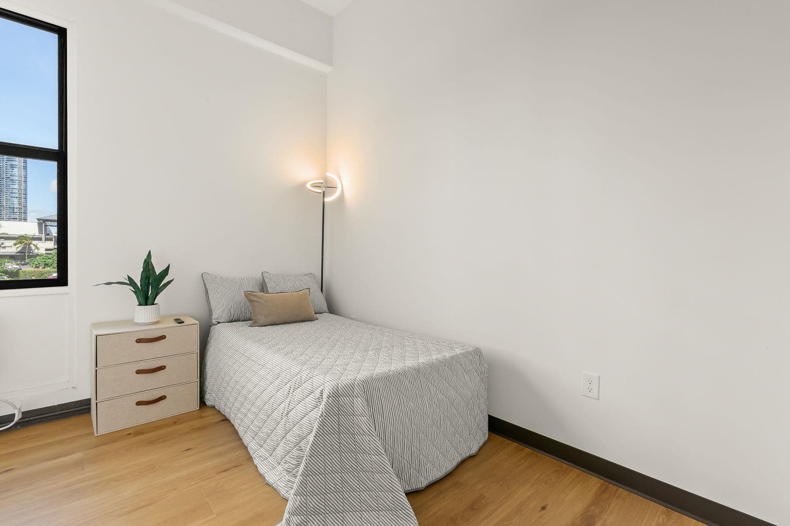 Honolulu Condo: 765 Amana St