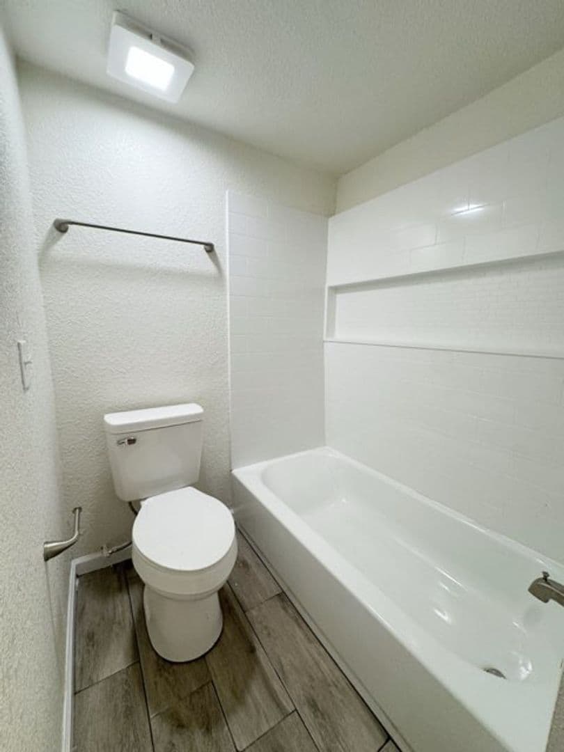 Silsbee Apartment: 1135 Hwy 327 East