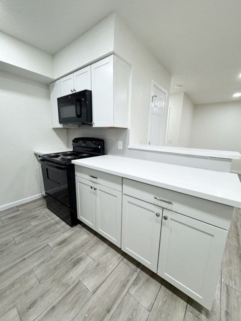 Silsbee Apartment: 1135 Hwy 327 East