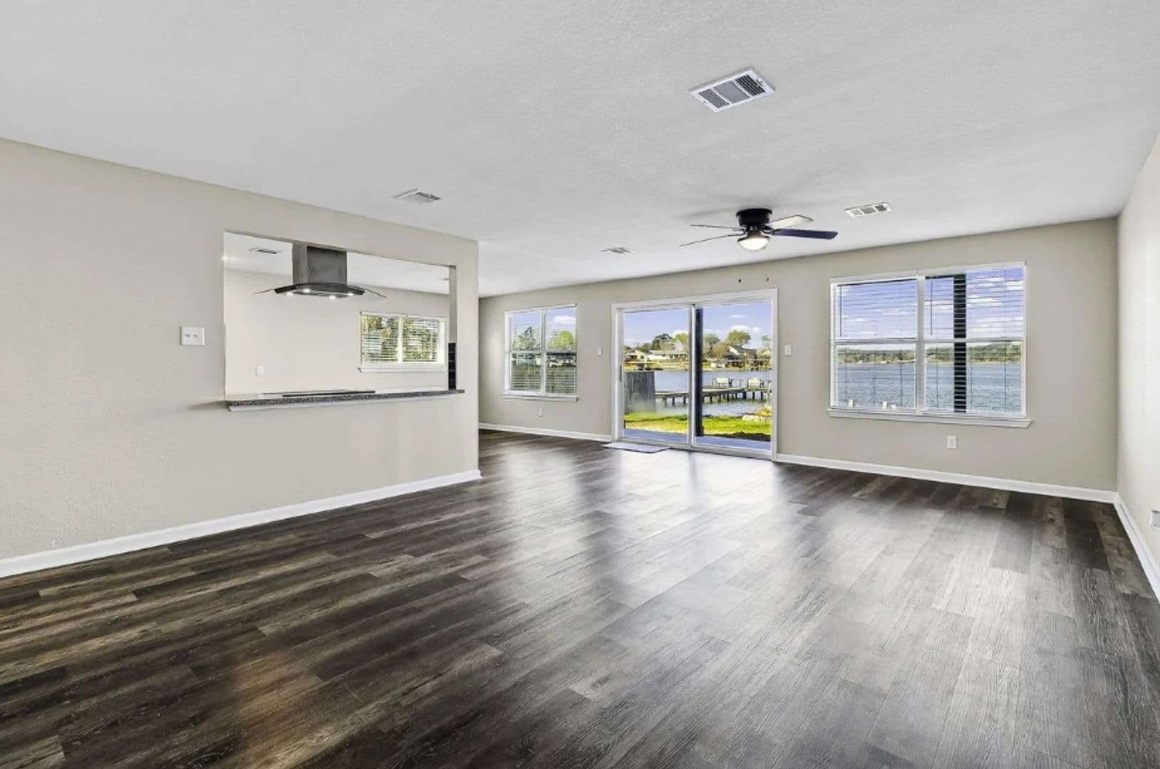 Livingston House: 416 Kickapoo Drive - 416 Kickapoo Drive