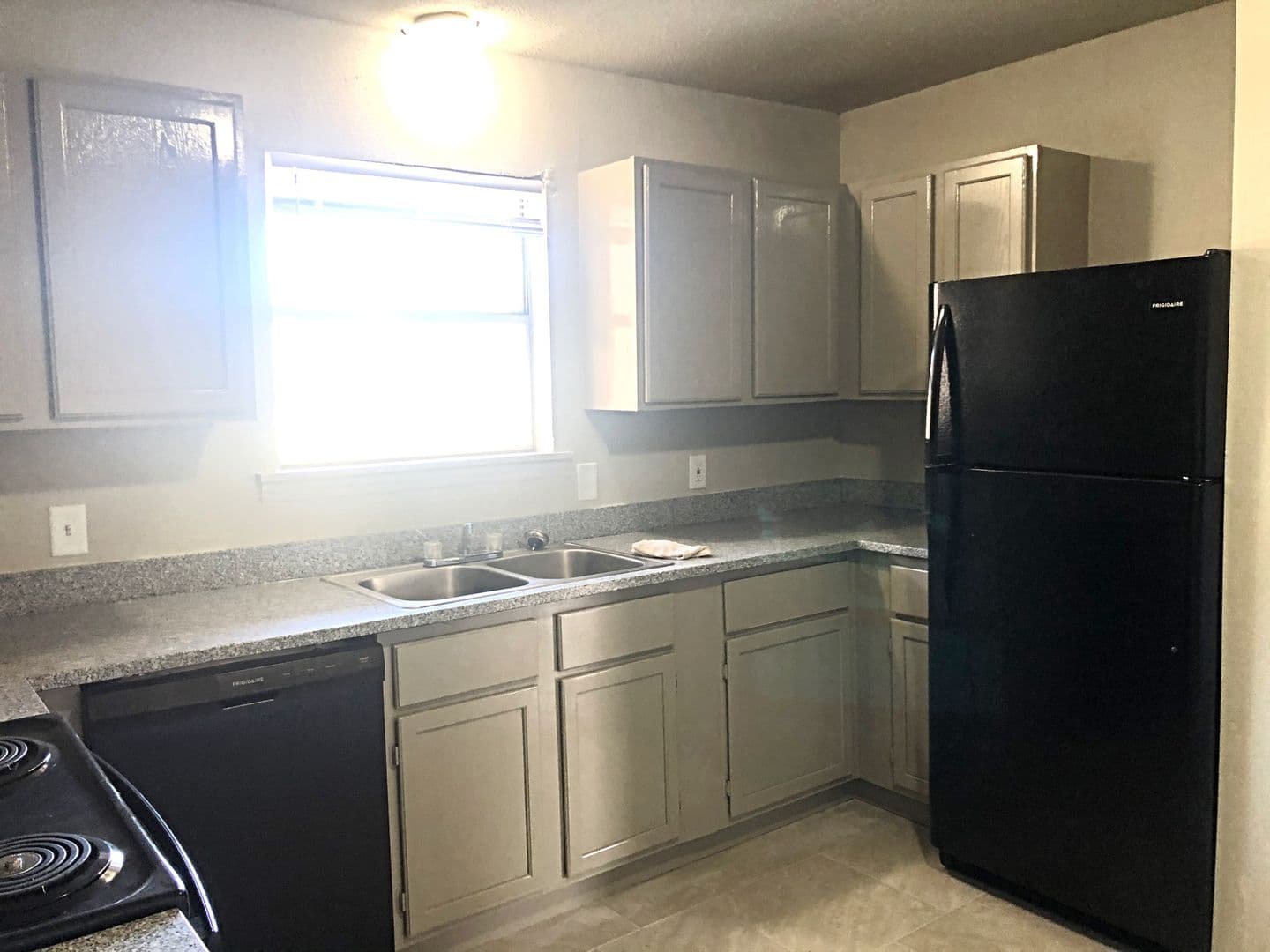 Beaumont Apartment: 4810 Park St
