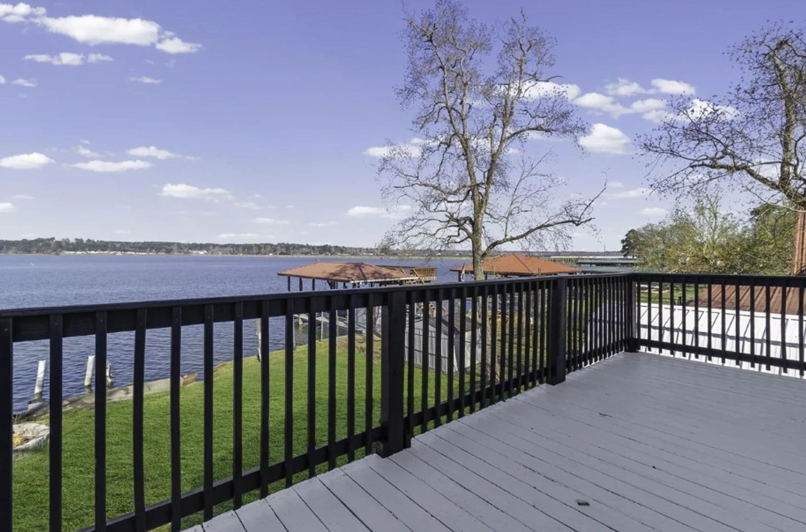 Livingston House: 416 Kickapoo Drive - 416 Kickapoo Drive