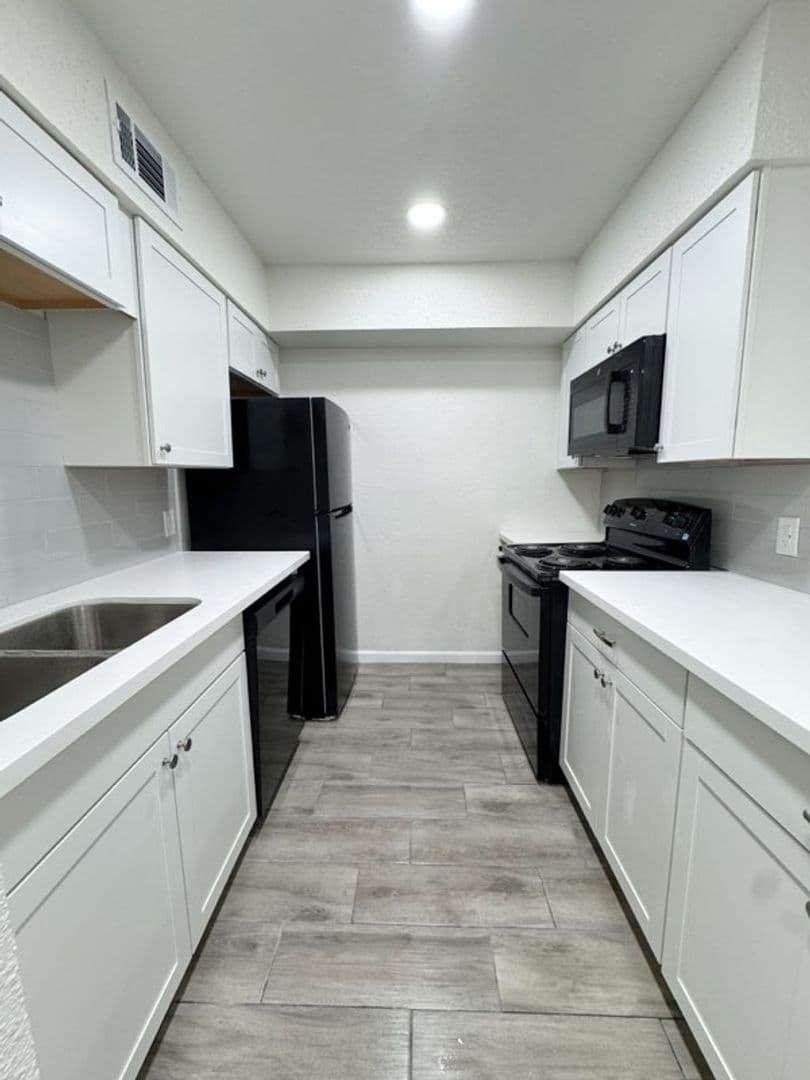 Silsbee Apartment: 1135 Hwy 327 East