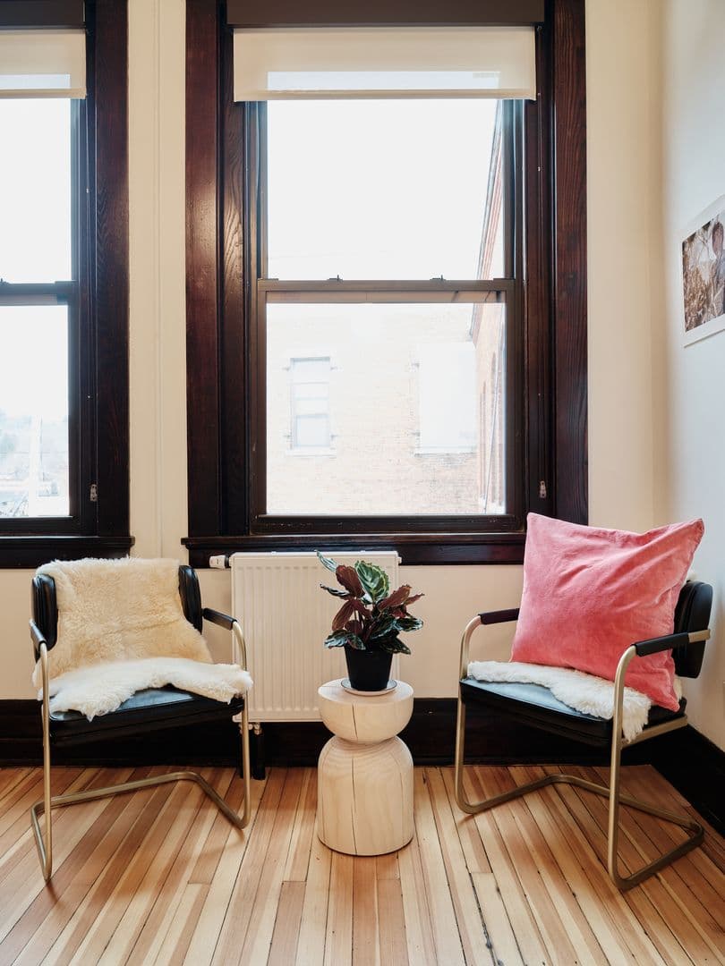 Great Barrington Apartment: 4 Castle Street