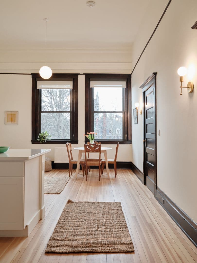 Great Barrington Apartment: 4 Castle Street