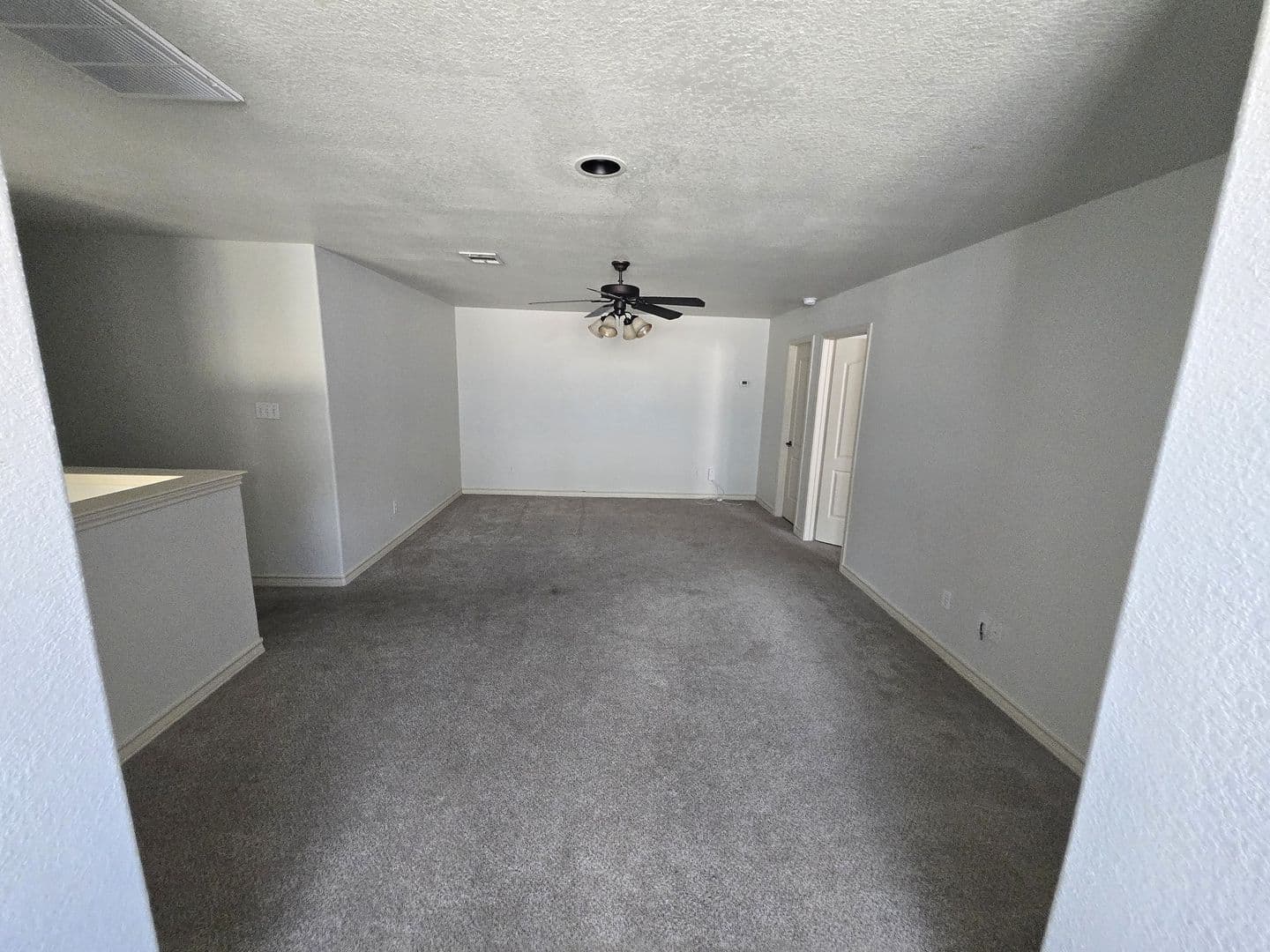 San Antonio House: 911 Sutters Rim