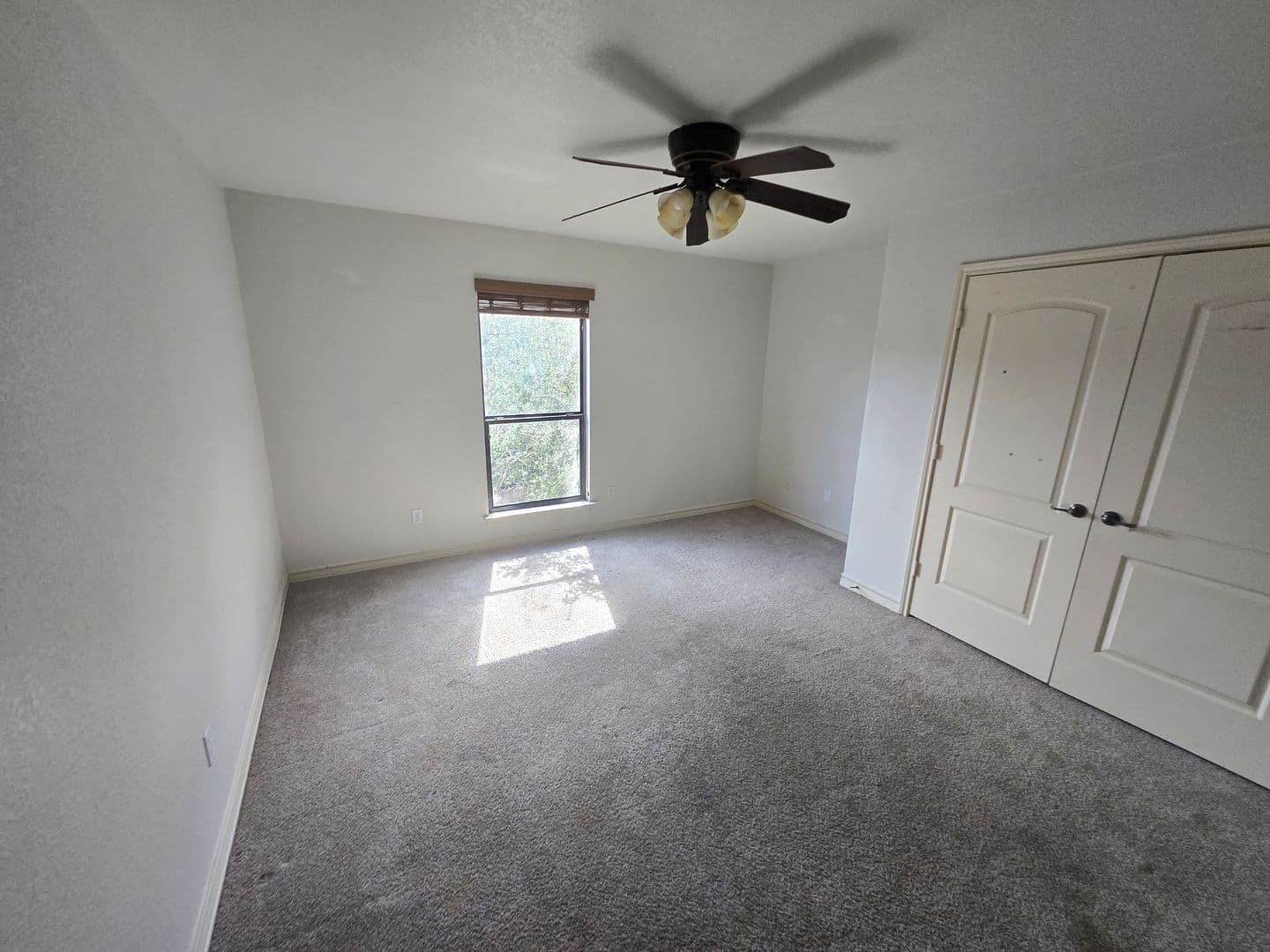 San Antonio House: 911 Sutters Rim