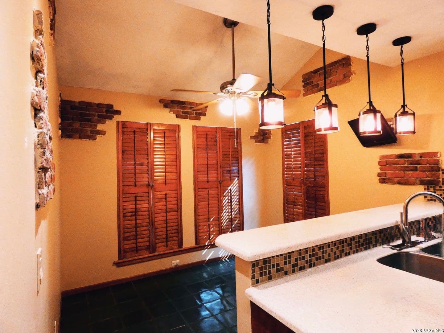 San Antonio House: 3623 Green Spring
