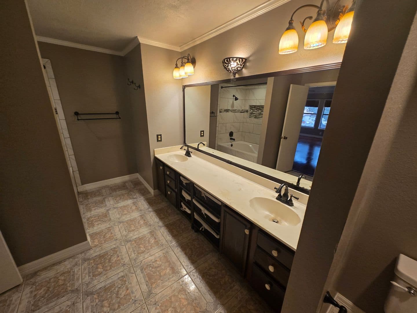 San Antonio House: 8007 Sunshine Trail