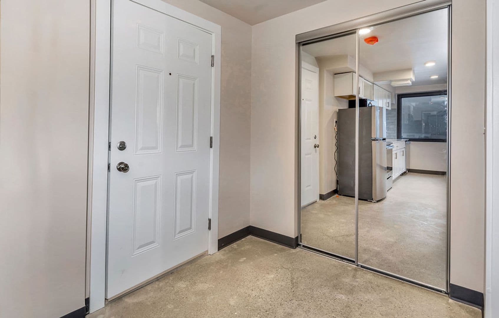 Cincinnati Apartment: 2330 Victory Pkwy