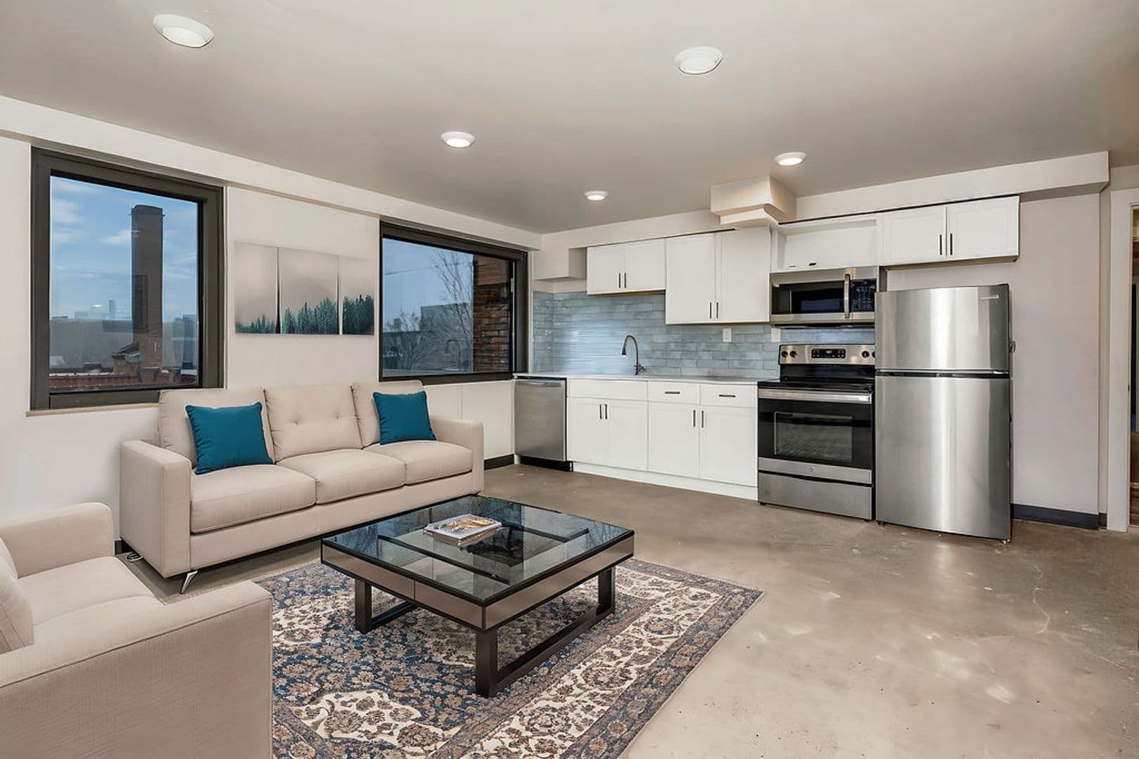 Cincinnati Apartment: 2330 Victory Pkwy
