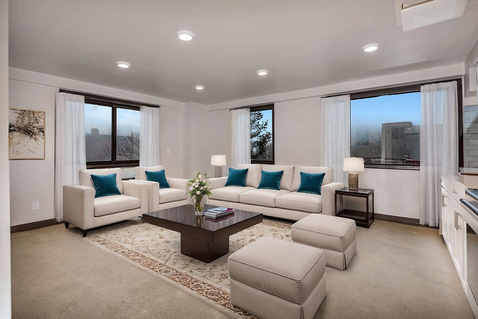 Cincinnati Apartment: 2330 Victory Pkwy