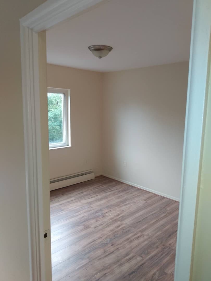 Cincinnati Apartment: 1637 Glen Parker Ave