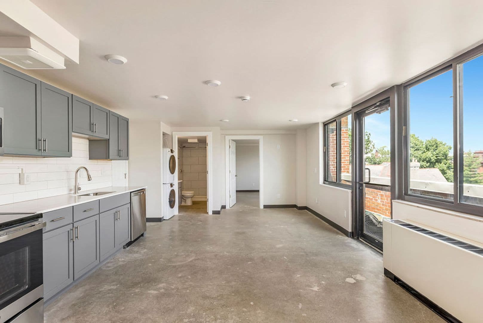 Cincinnati Apartment: 2330 Victory Pkwy
