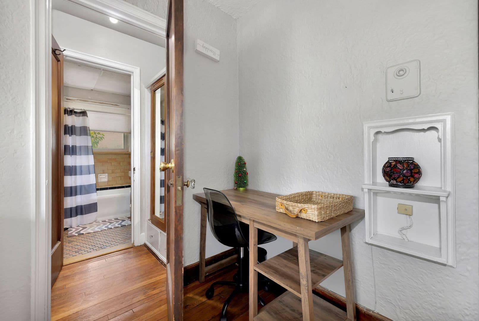 Cincinnati Apartment: 2340 Victory Parkway