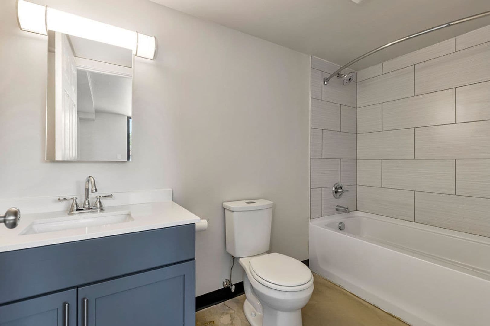 Cincinnati Apartment: 2330 Victory Pkwy